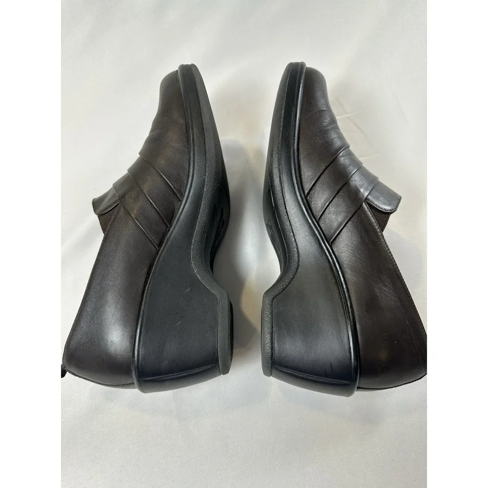 Dansko slight wear